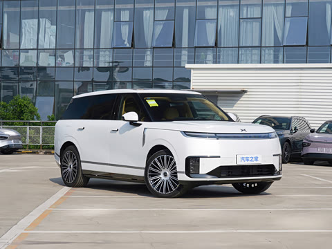 Vehicle gallery image